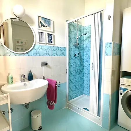 M375 - Marcelli, Bilocale Con Giardino In Con Piscina Numana