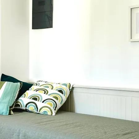 M375 - Marcelli, Bilocale Con Giardino In Con Piscina * Numana